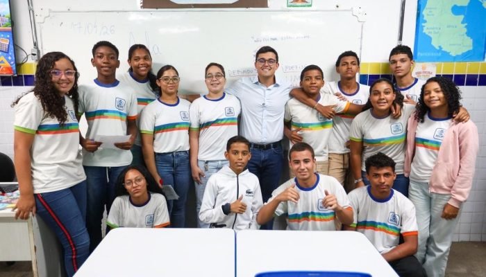 Iniciativa Monitoria Recife promove protagonismo juvenil nas escolas