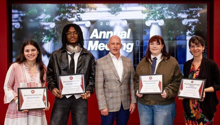 Petrolinense recebe prêmio de impacto social do MIT nos EUA