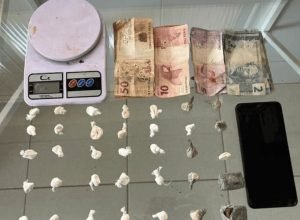 Homem é detido em Curaçá após tentativa de fuga e descarte de drogas