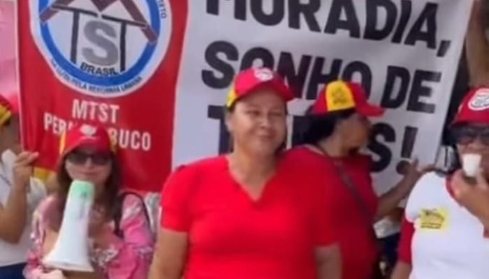 Manifestação do MST em Petrolina cobra políticas de moradia