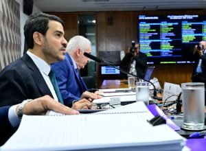 Senado avança nomeação de Jorge Messias para o STF