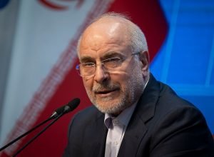 Parlamento iraniano acusa Trump de explorar divisões internas