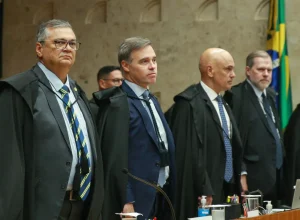 Rejeição de Messias no Senado intensifica debate sobre impeachment no STF