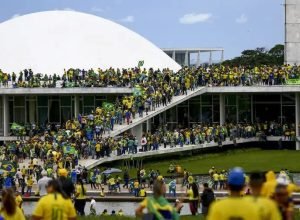Congresso derrota Lula e abre caminho para reduzir penas de envolvidos em atos de 8 de janeiro