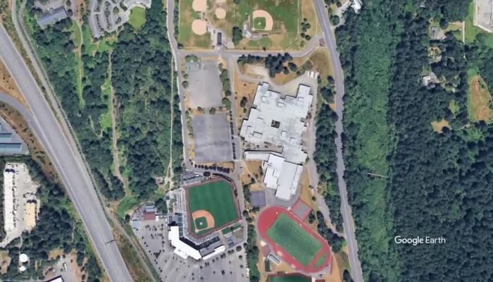 Ataque a faca em escola de Washington fere seis pessoas