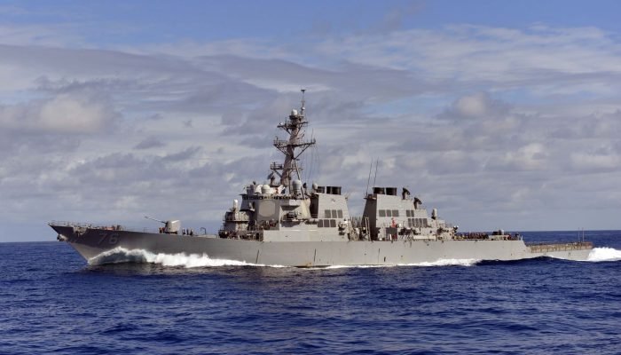 Falha elétrica deixa navio de guerra dos EUA à deriva no Indo-pacífico