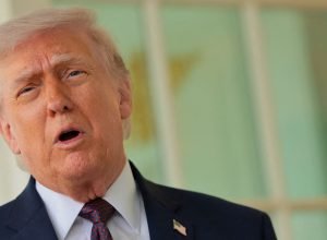 EUA impõem tarifas de 25% sobre veículos da União Europeia