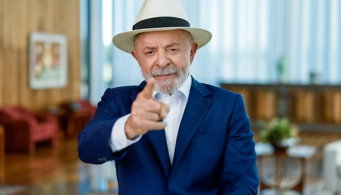 Crédito fácil leva brasileiros ao endividamento sem educação financeira