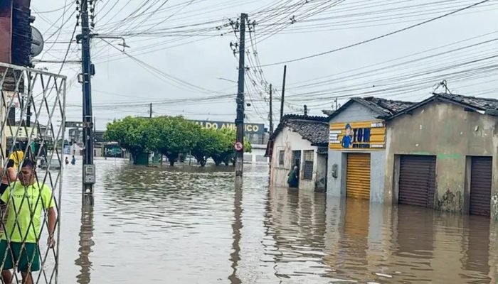 Pernambuco destina R$ 1,2 milhão para municípios afetados por chuvas