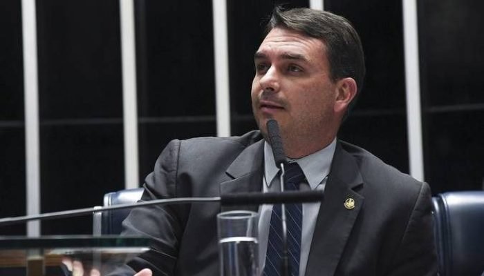 Investigação sobre financiamento de filme de Bolsonaro avança