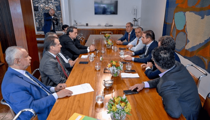Divergências adiam relatório da PEC sobre jornada de trabalho