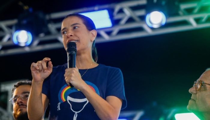 Governadora inaugura mamógrafo e autoriza novas obras no Sertão do Araripe