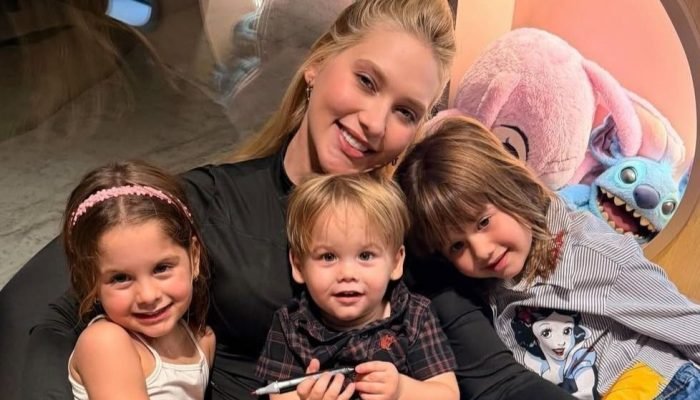 Virginia Fonseca compartilha momento em família após viagem a Dubai