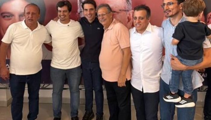 Lajedo celebra união política em ato de apoio a João Paulo Costa