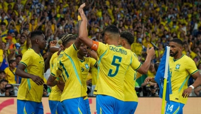 Brasil vence Panamá em goleada no Maracanã