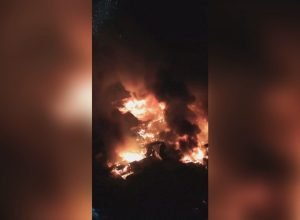 Tragédia em hotel na Índia: incêndio deixa 21 mortos em Nova Délhi
