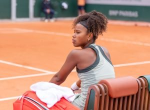 Victoria Barros é eliminada nas semifinais juvenis de Roland Garros
