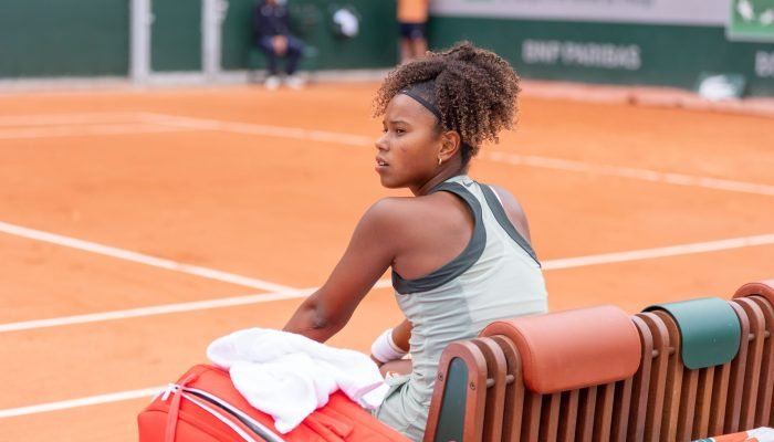 Victoria Barros é eliminada nas semifinais juvenis de Roland Garros
