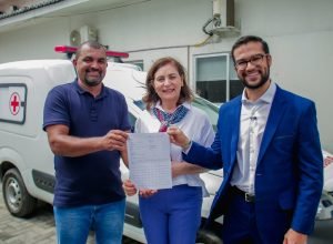 Deputada Simone Santana recebe título de Cidadã Bezerrense em cerimônia solene