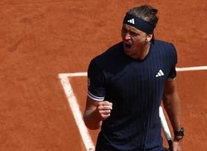 Zverev supera Mensík e avança para a final de Roland Garros