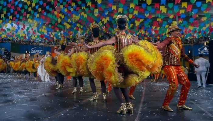 Petrolina celebra cultura junina com concurso de quadrilhas