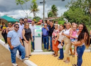 Prefeito de Palmares entrega kits de merenda na semana de emancipação