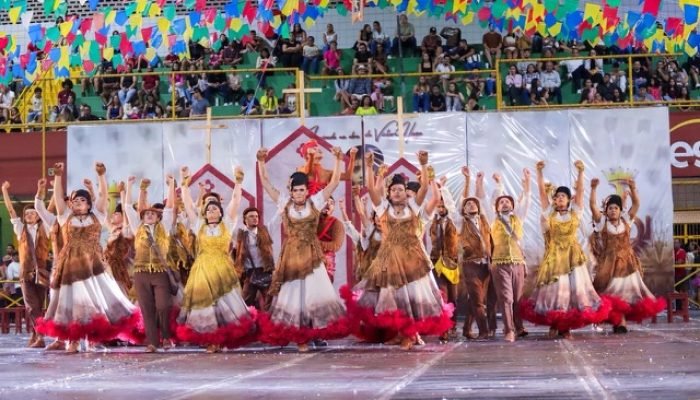 Concurso de quadrilhas juninas em Petrolina celebra cultura nordestina