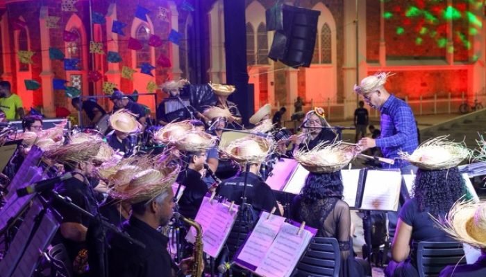 Concerto Junino encanta com forró clássico na Concha Acústica