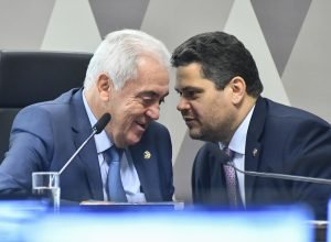Otto Alencar descarta PEC alternativa sobre escala 6×1 no Senado