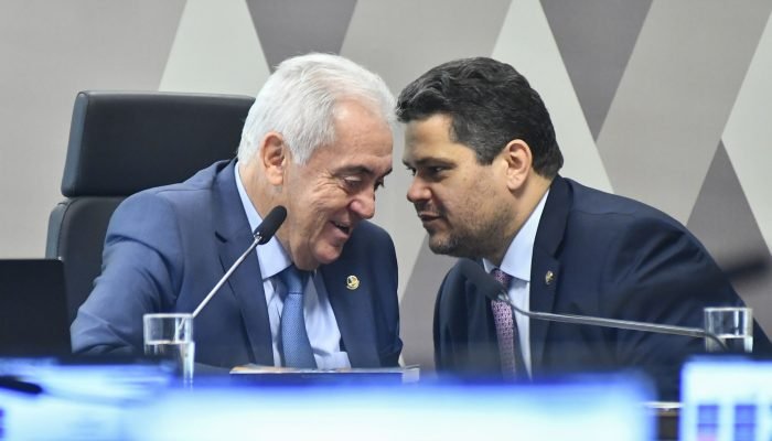 Otto Alencar descarta PEC alternativa sobre escala 6×1 no Senado