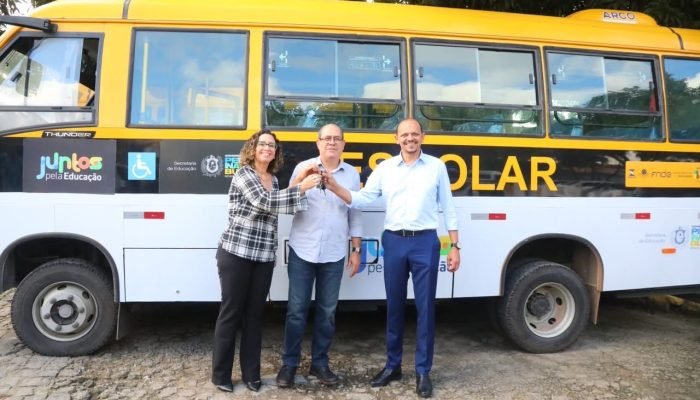 Jaboatão dos Guararapes reforça transporte escolar com novos ônibus