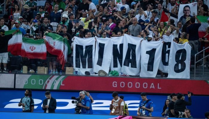 Estreia do Irã na Copa nos EUA mistura futebol e política