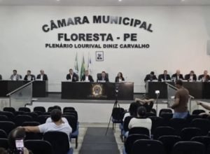 Câmara de Floresta rejeita contas de 2023 da prefeita Rorró Maniçoba