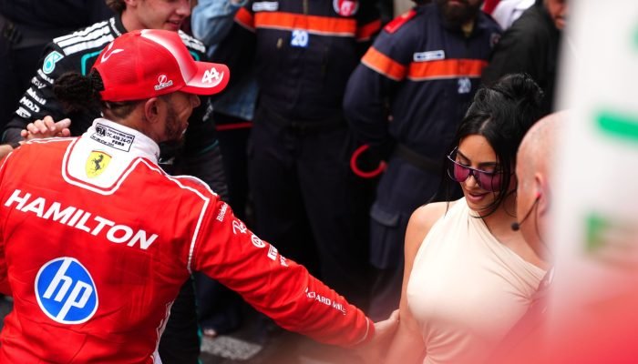 Kim Kardashian e Lewis Hamilton celebram juntos no GP de Mônaco