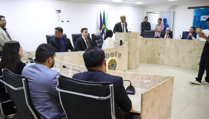 Câmara de Camaragibe movimenta economia com antecipação de salários