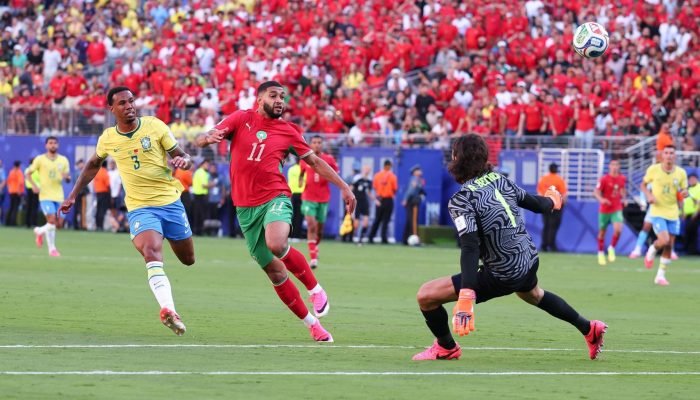 Galvão Bueno critica defesa brasileira após gol do Marrocos