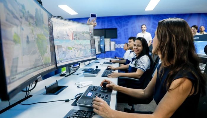 Governo de Pernambuco investe R$ 100 milhões em obras no Sertão