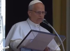 Papa Leão XIV presta homenagem a jovens vitimados em acidente no Ceará