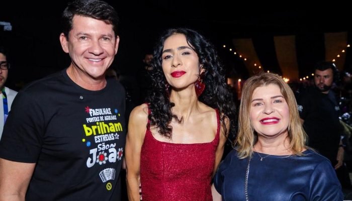 Marisa Monte estreia no São João de Petrolina e emociona multidão