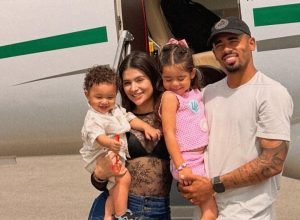 Gabriel Jesus visita Serra Talhada durante férias do Arsenal