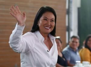 Keiko Fujimori se aproxima da presidência do Peru com vantagem decisiva