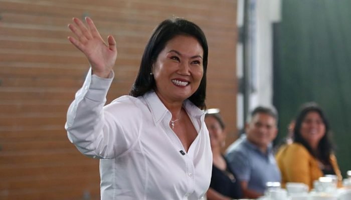 Keiko Fujimori se aproxima da presidência do Peru com vantagem decisiva