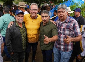 Deputado Álvaro Porto participa da tradicional Cavalgada de Brejão