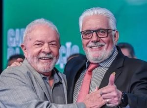 Jaques Wagner renuncia à liderança do governo no Senado