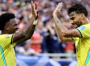 Brasil vence Escócia e avança como líder na Copa do Mundo