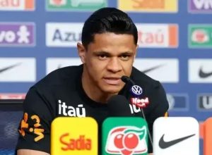 Douglas Santos atinge 2 milhões de seguidores após apoio da Cazétv
