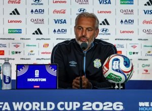 Treinador da RD Congo recebe notícia trágica durante coletiva na Copa
