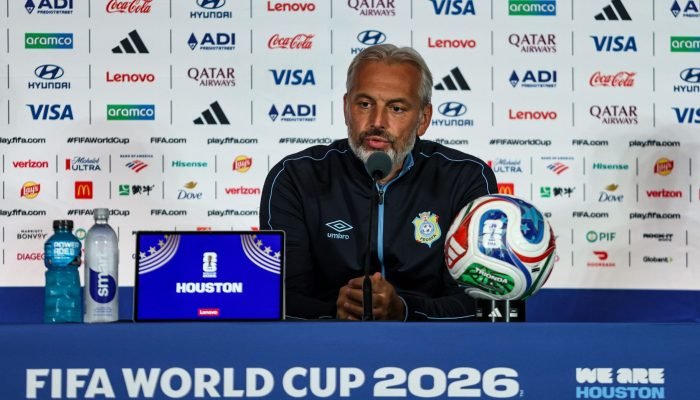 Treinador da RD Congo recebe notícia trágica durante coletiva na Copa