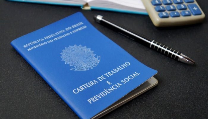 PEC do fim da escala 6x1 enfrenta obstáculos jurídicos, diz juiz