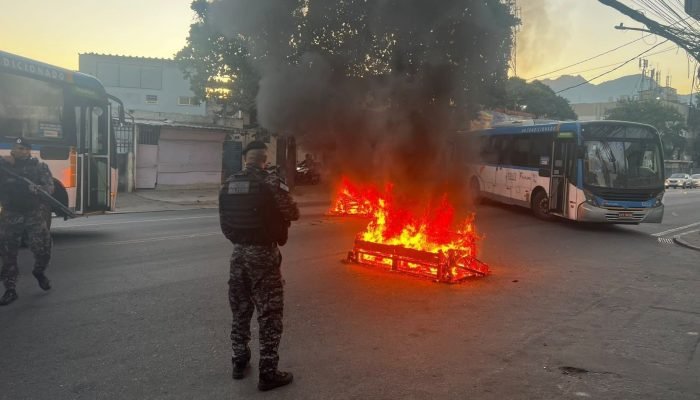 Operação policial na Cidade de Deus altera trânsito e transporte público